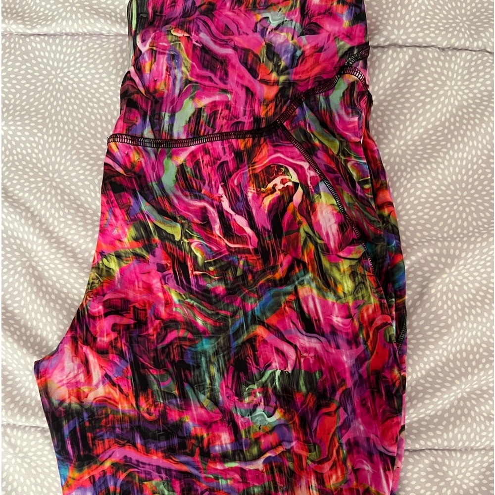 Lululemon Base Pace High Rise Tight 25” Sz 10